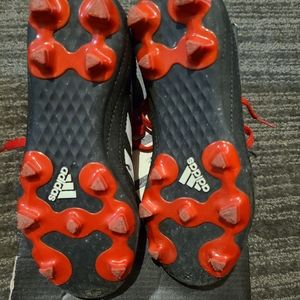 Boys soccer cleats size 12